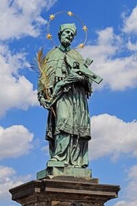 prague 07 2016 charles bridge john of nepomuk statue img1